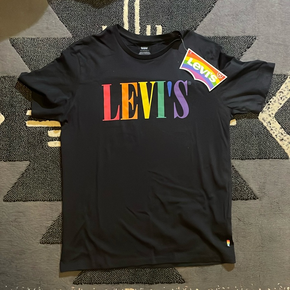 Levi’s pride collection shirt size L